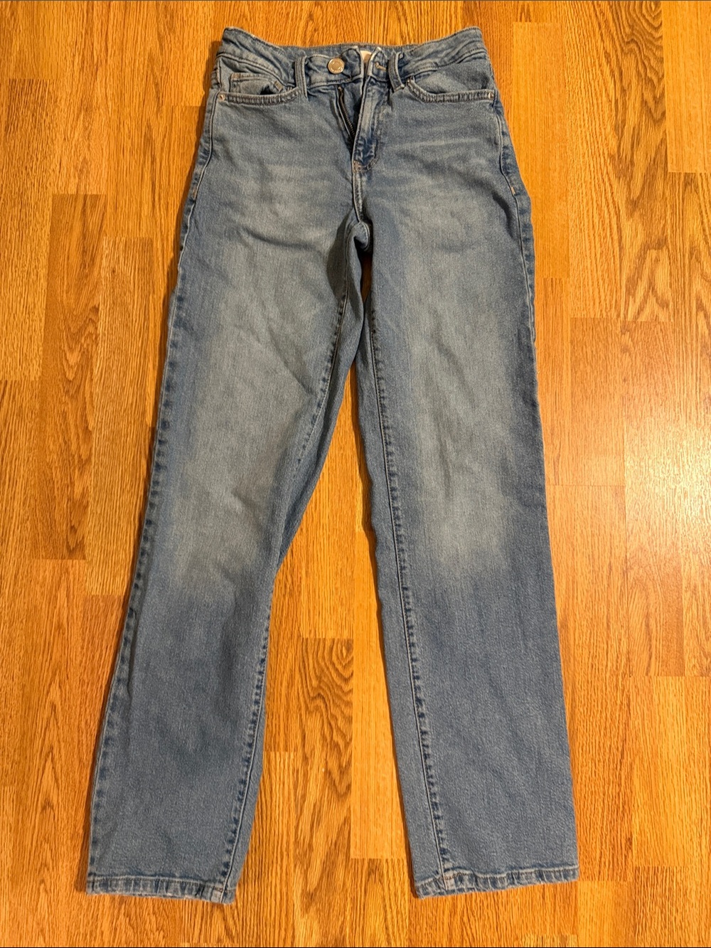 SO Straight Leg Junior Jeans in Light Blue